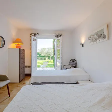 Lägenhet Gobino - Max330 By Interhome